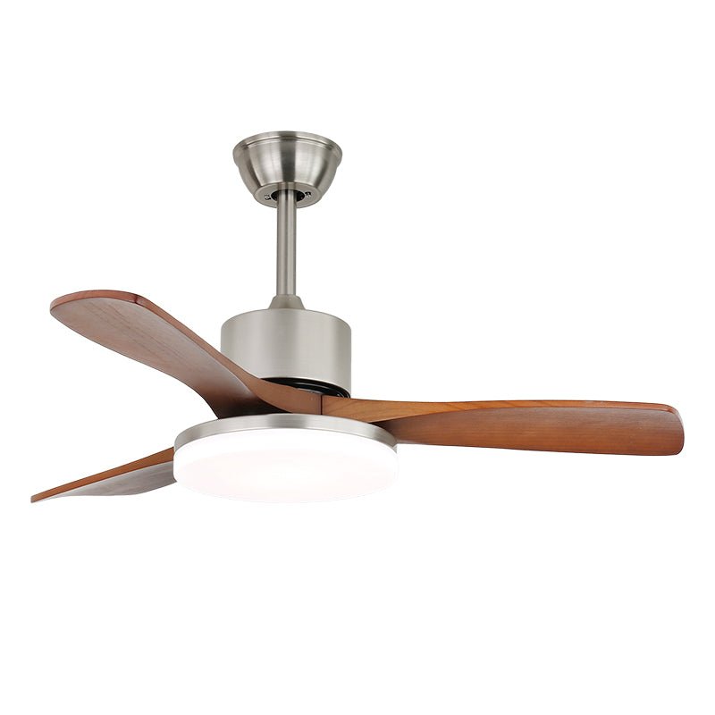 Elara Deckenventilator mit Licht eingeschaltet