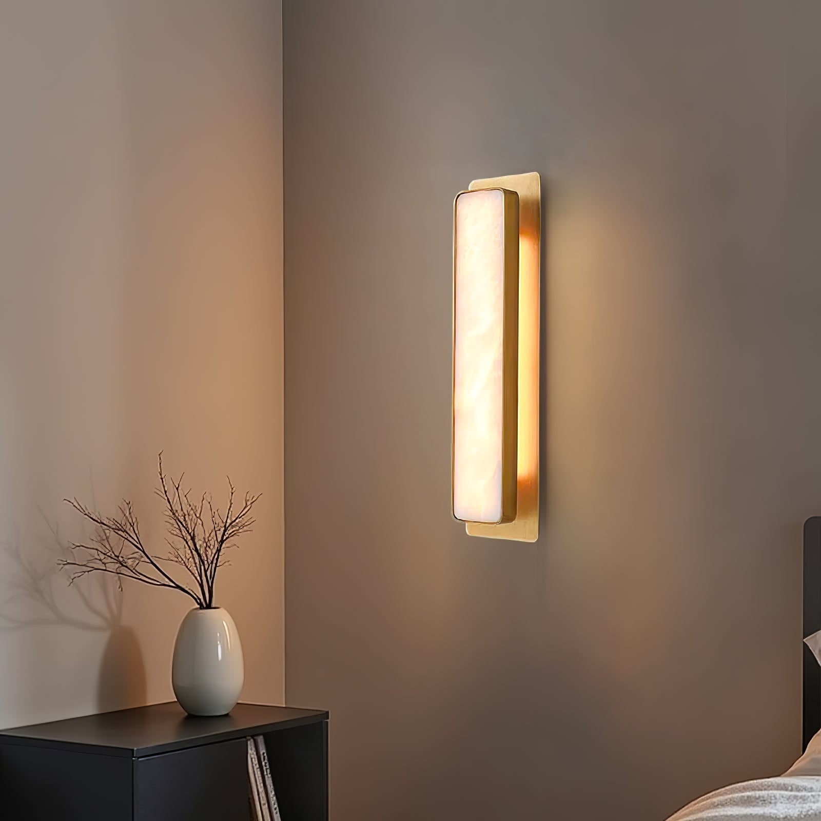 Ollore Linear Alabaster Wall Light - Neutralighting