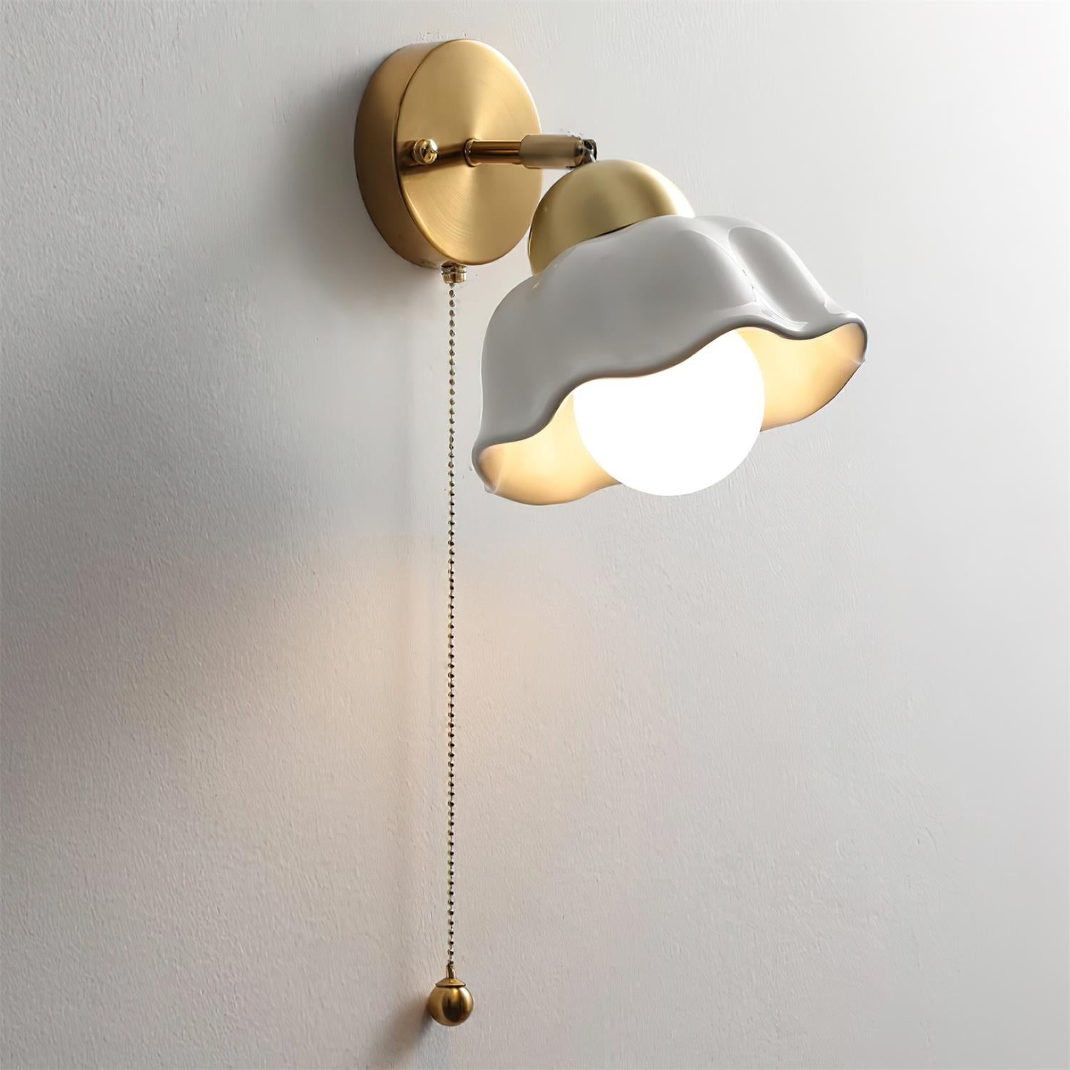 Sage Moderne Wandleuchte aus Messing und Keramik-Letslighting