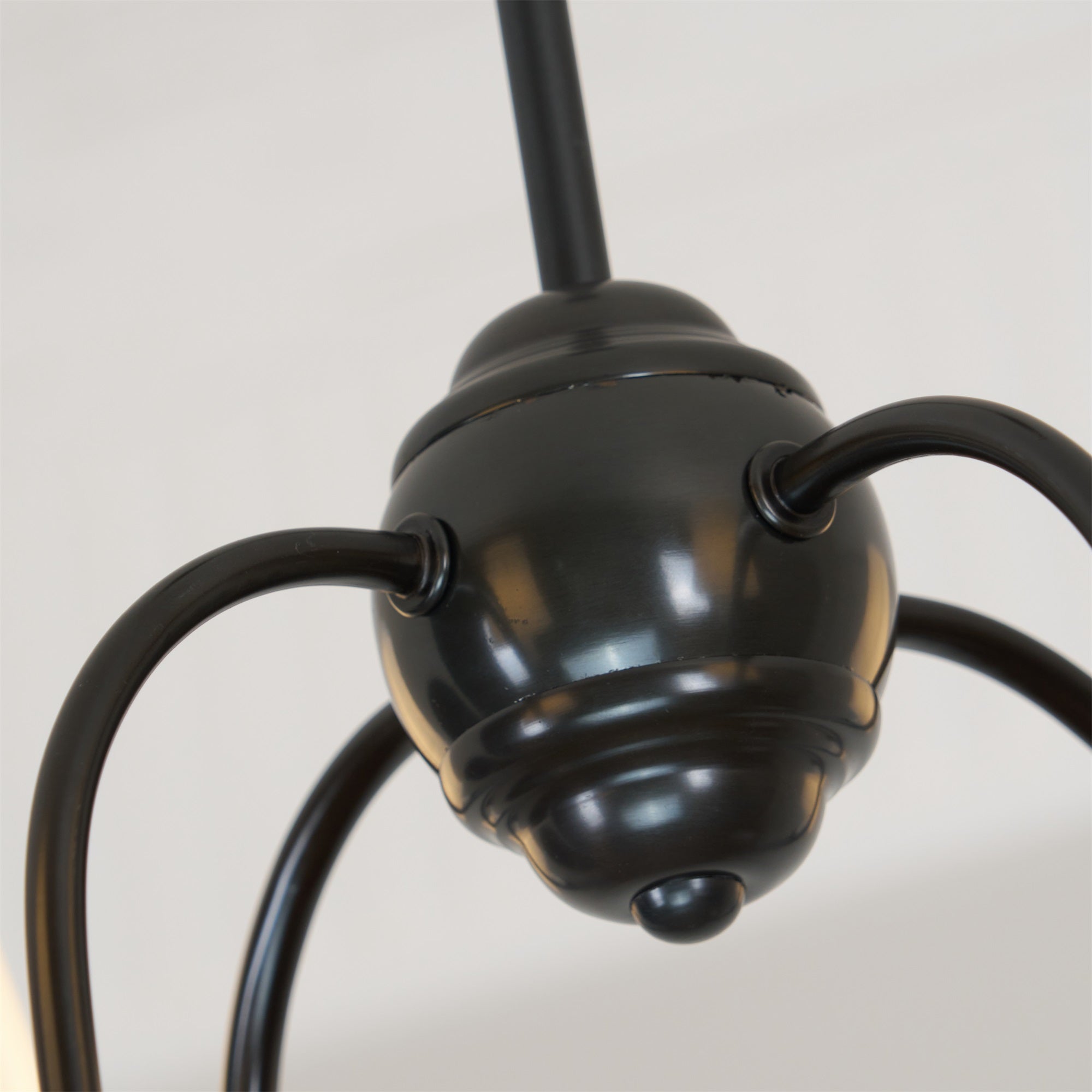Nyshair Industrieller Vintage Kronleuchter aus Messing mit Stoffbezug-Letslighting