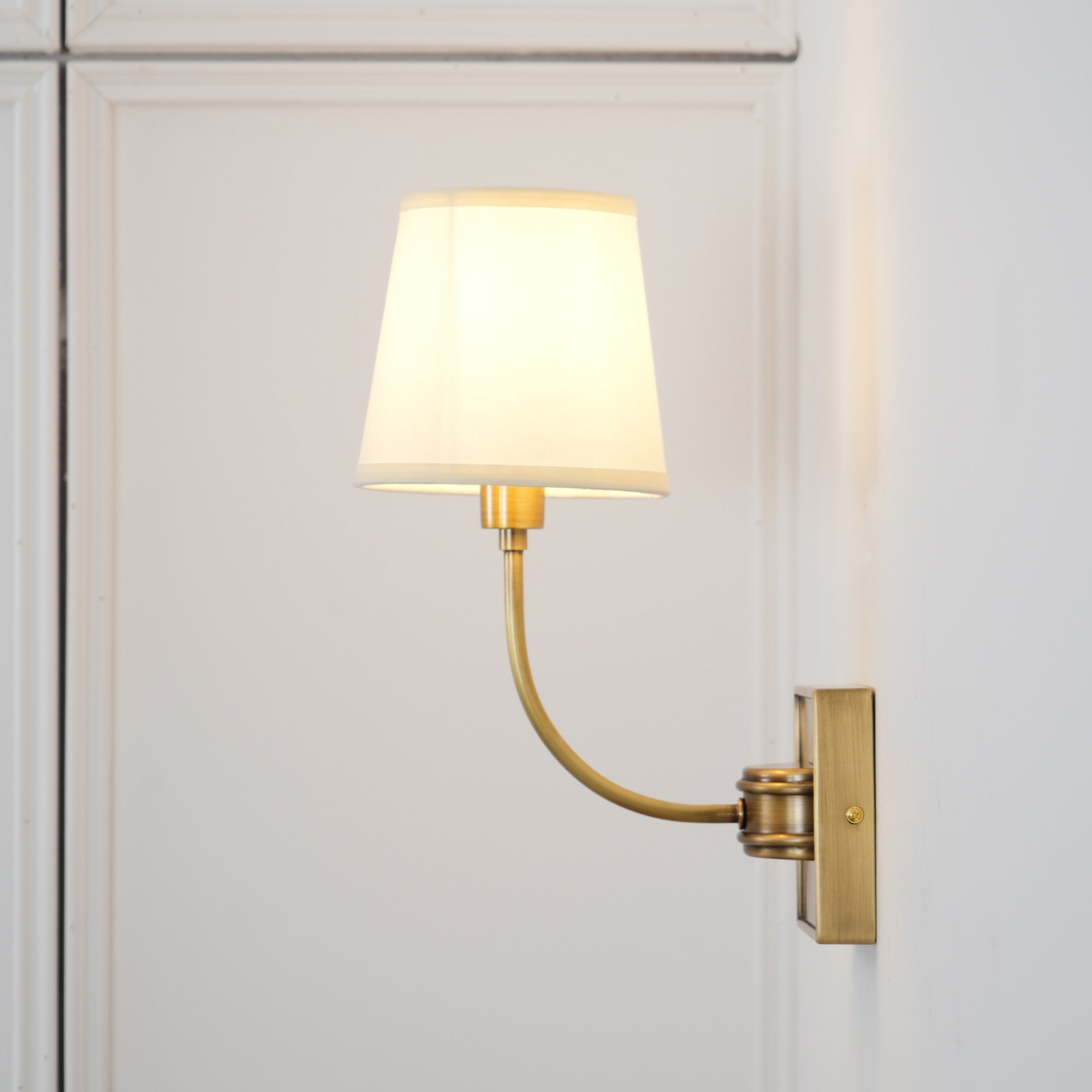 Olvaror Industrielle Vintage-Wandleuchte aus Stoff-Letslighting