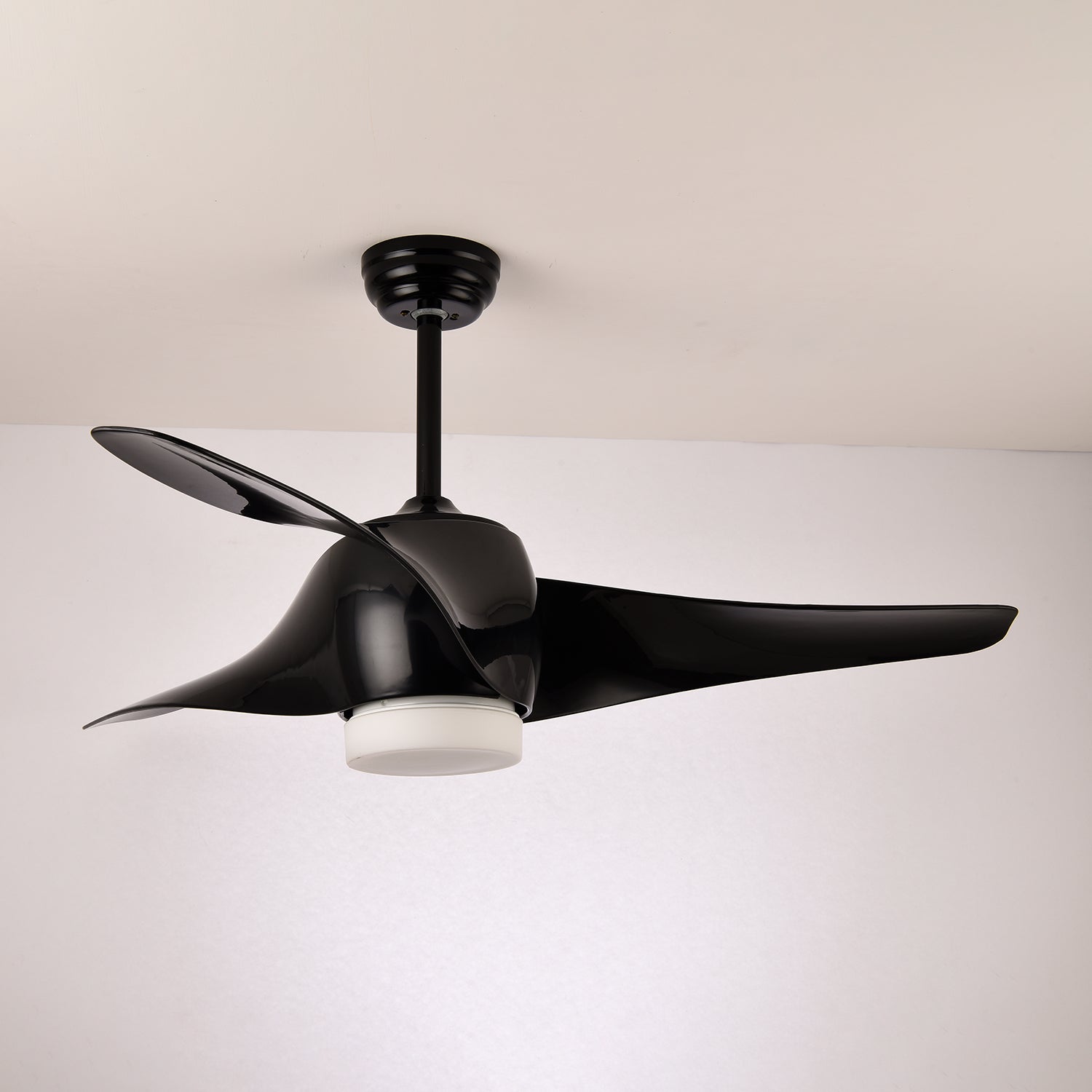 AeroGlow Deckenventilatorleuchte