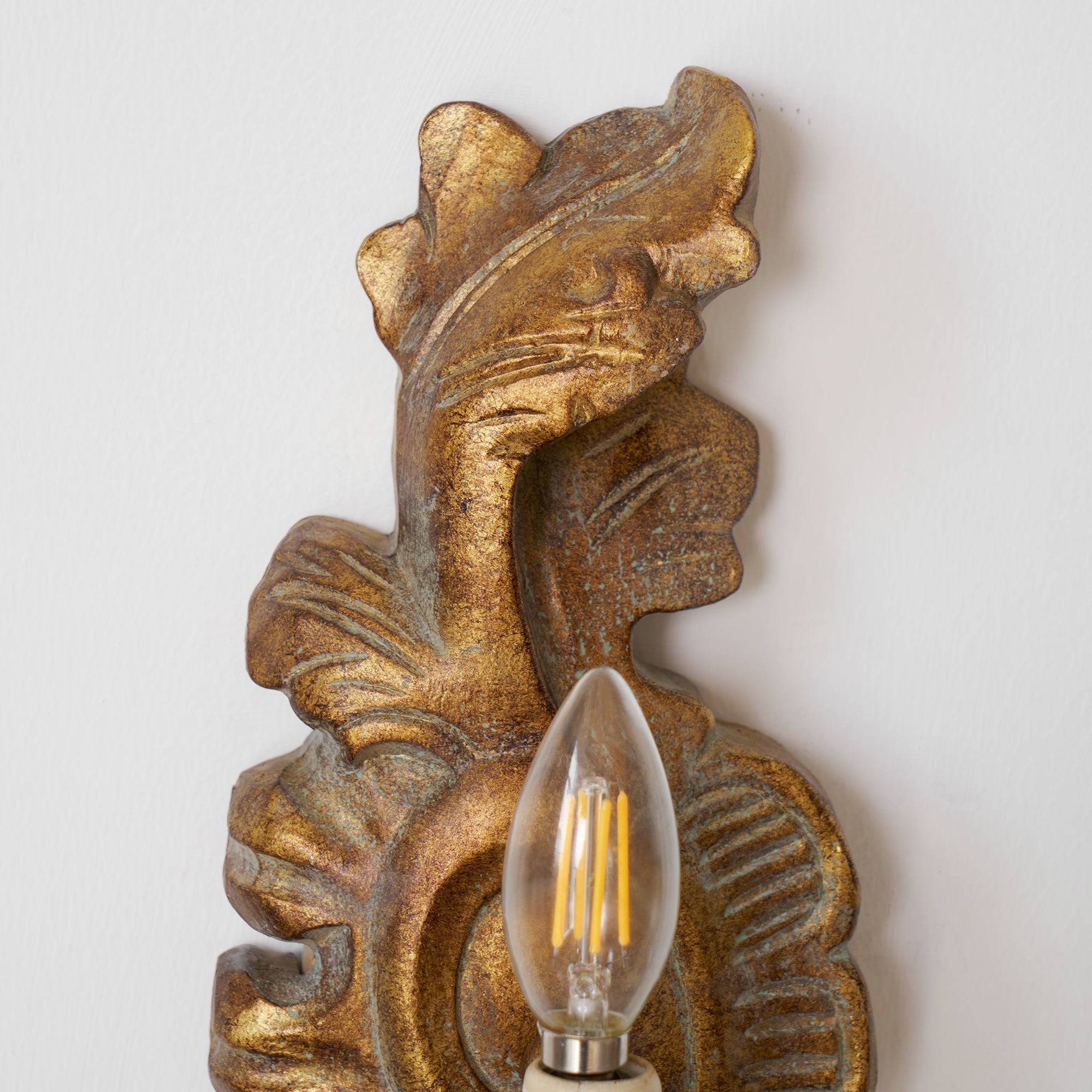 Olsilel Elegante Vintage-Wandleuchte aus Kunstharz-Letslighting