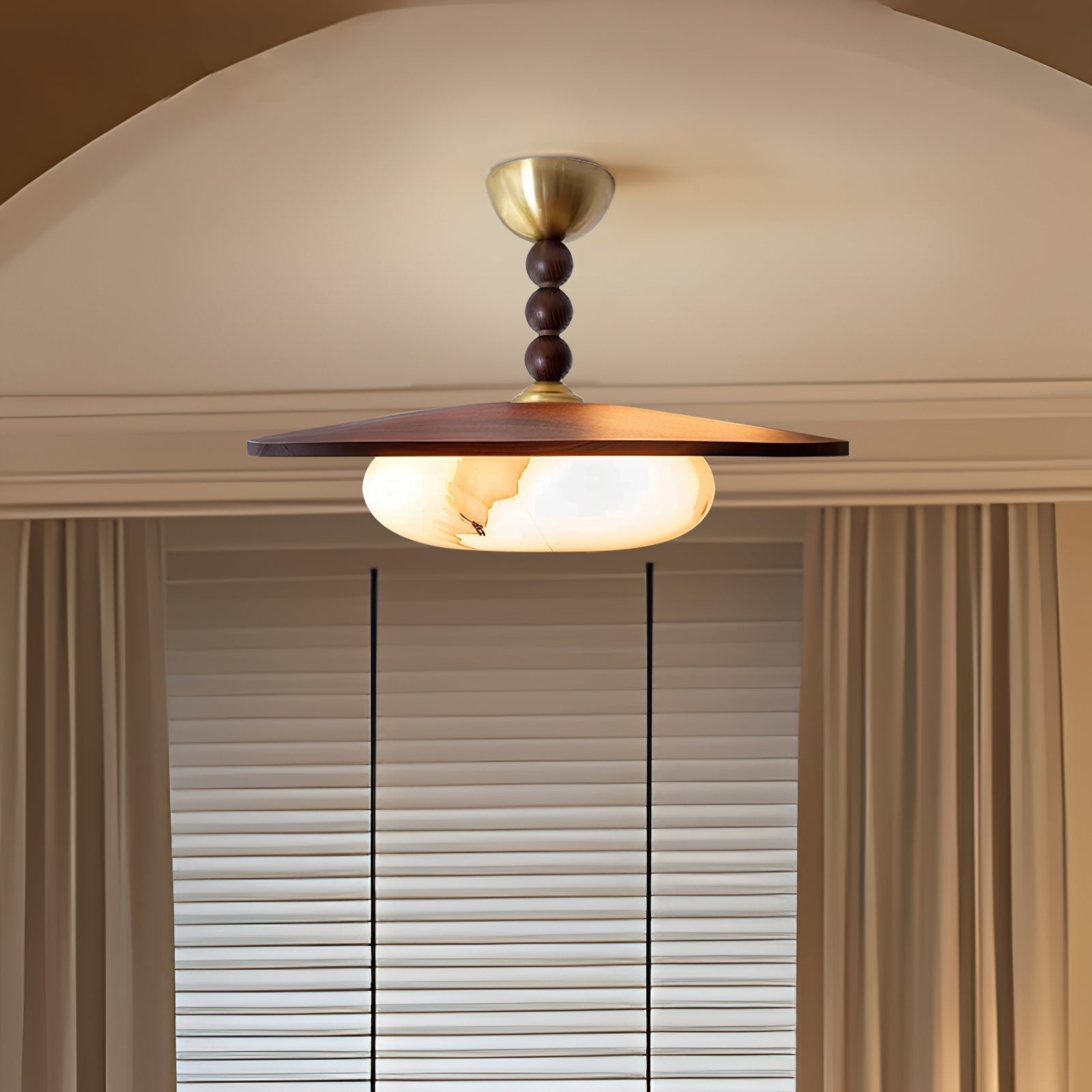 Yeste Deckenleuchte in Nussbaumfarbe & weißem Alabaster-Imitat