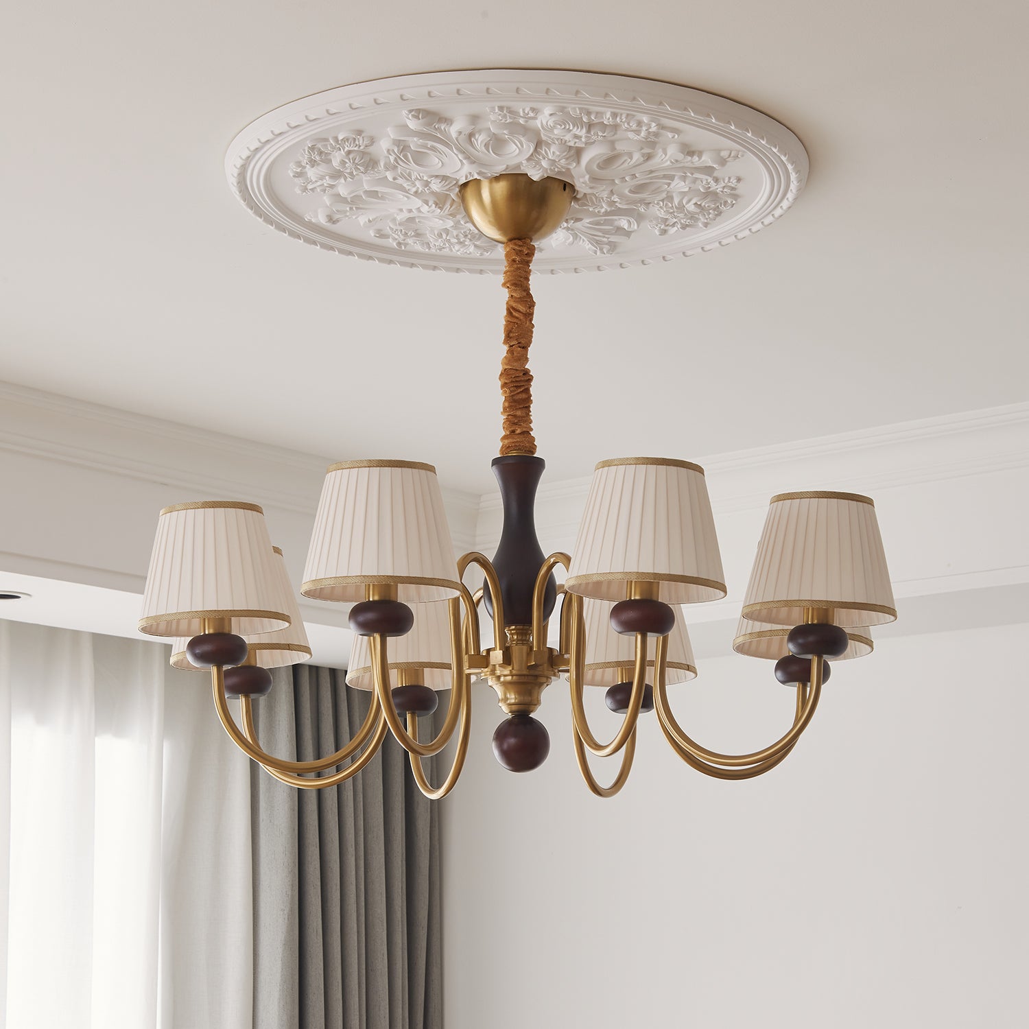 Erthaos Traditionelle Eleganz Falten Stoff Holz Kronleuchter-Letslighting