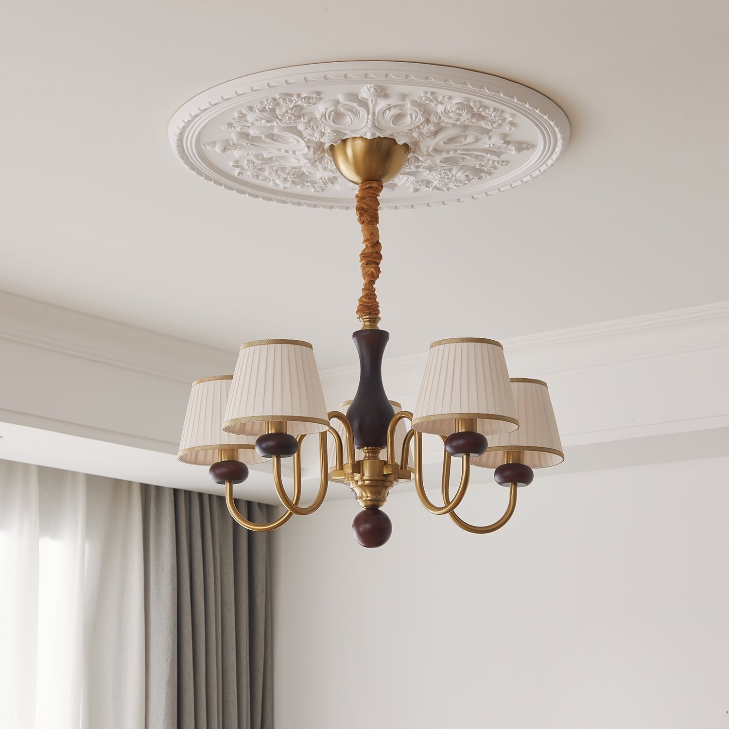 Erthaos Traditionelle Eleganz Falten Stoff Holz Kronleuchter-Letslighting