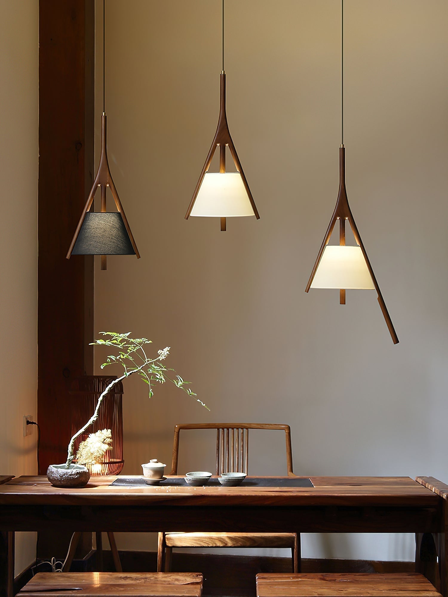 Zovenarae Dreieckige Pendelleuchte aus Holz-Letslighting