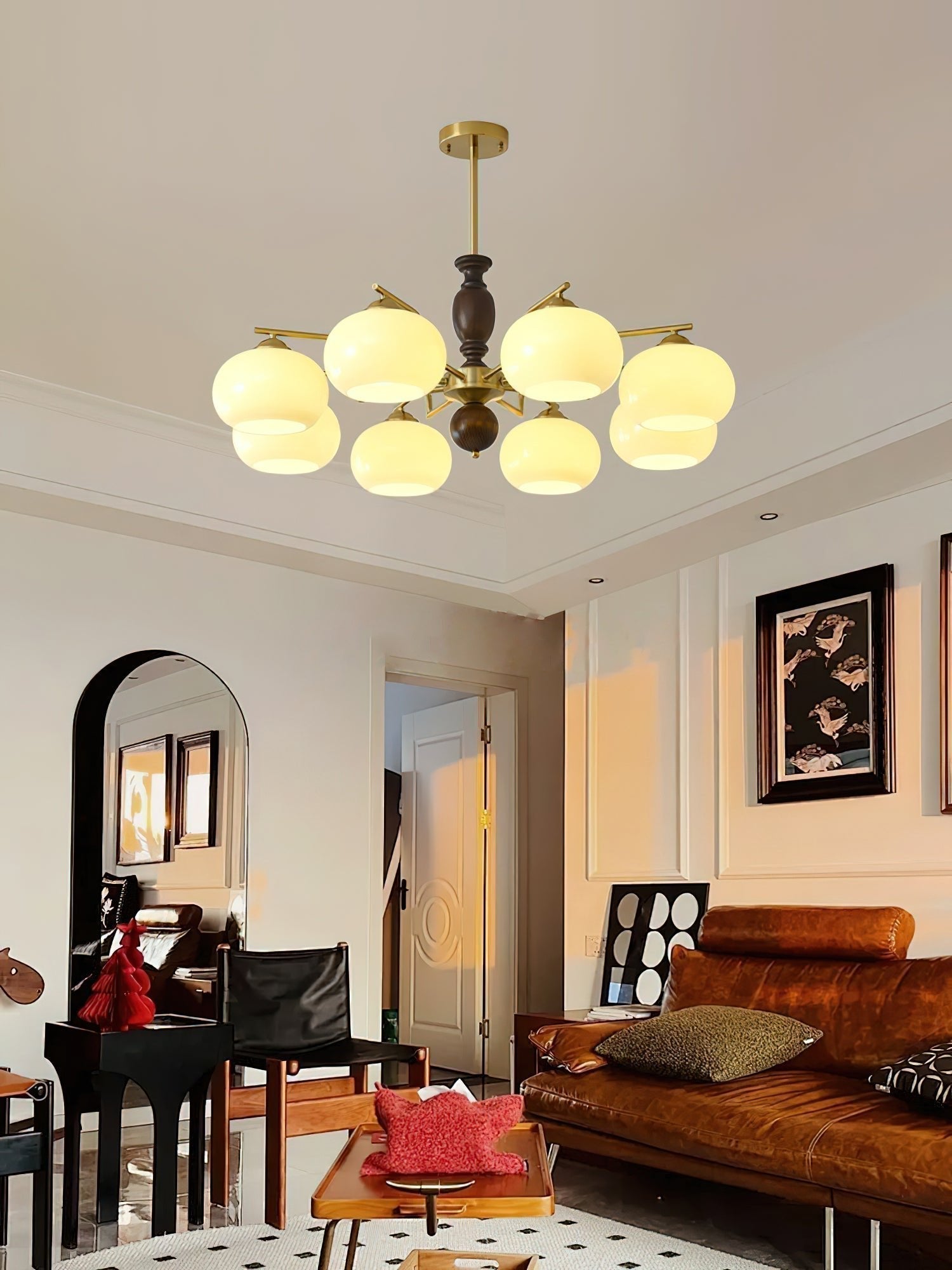 Aurora Kronleuchter Walnuss Beige Orb-Letslighting