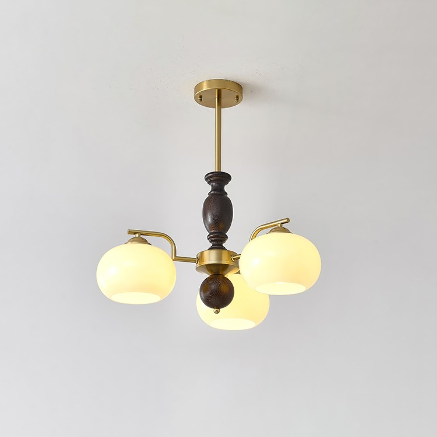 Aurora Kronleuchter Walnuss Beige Orb-Letslighting