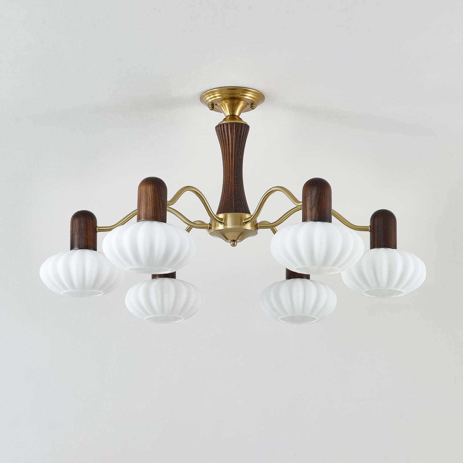 Aurora Kronleuchter Walnuss Embrace Weiß Finish-Letslighting