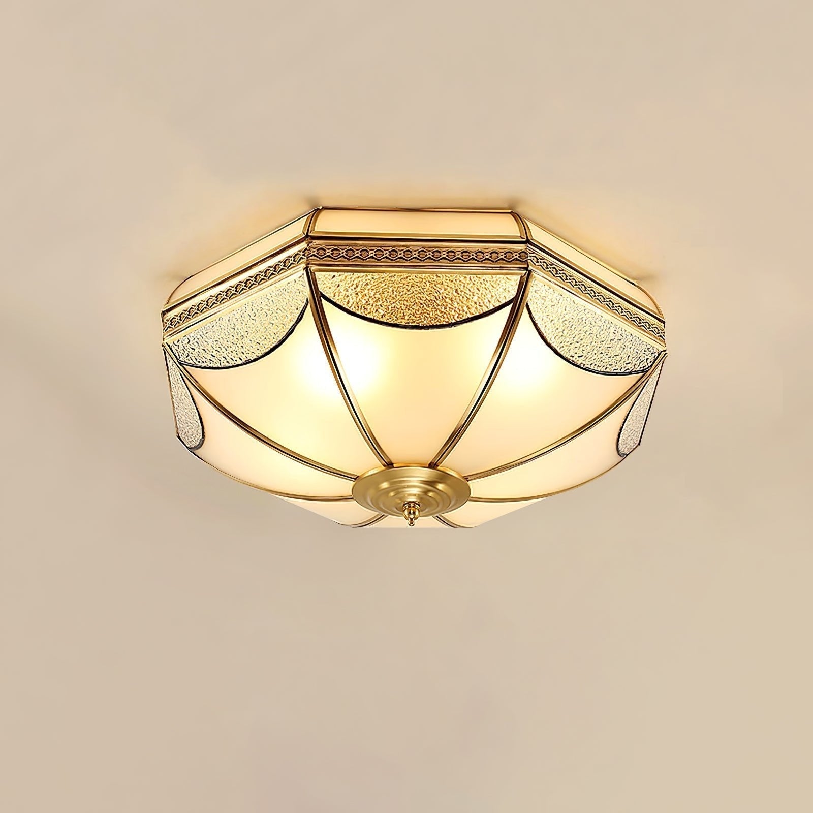Ellaeara Warehouse Deckenleuchte aus Messing und Glas in Kuppelform-Letslighting