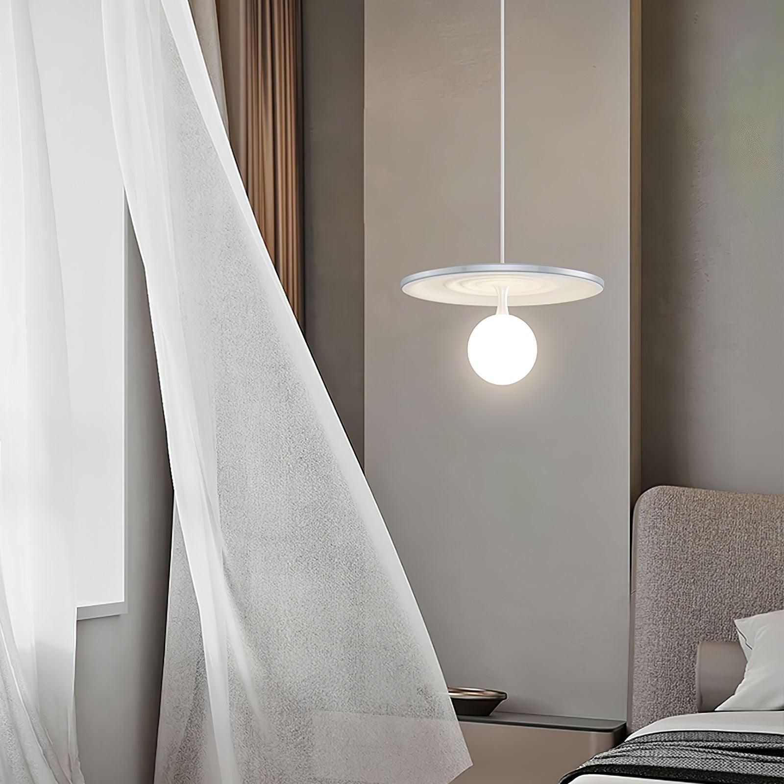 Leila Minimalistische Pendelleuchte aus Metall-Letslighting