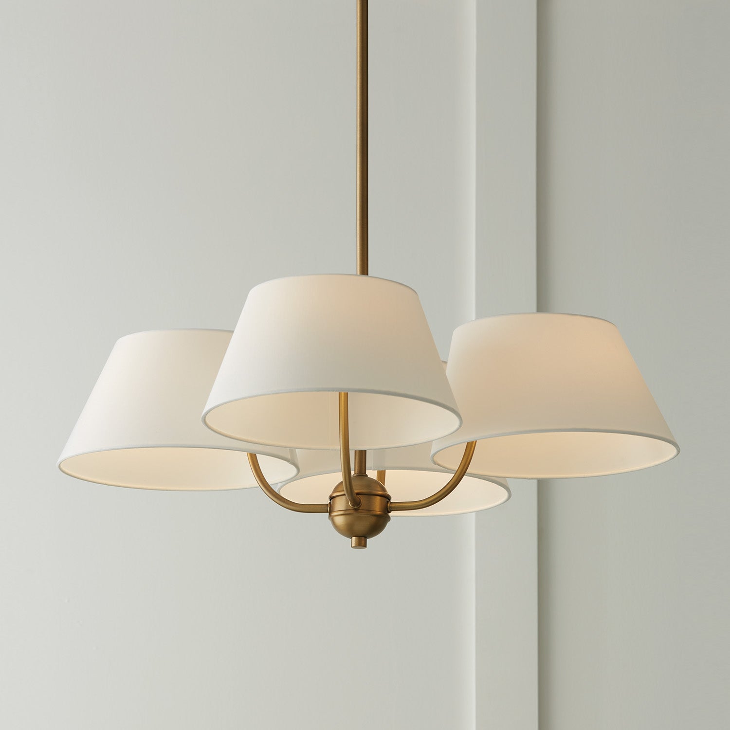 Arcara Vintage Industrieller Messing Stoff-Kronleuchter-Letslighting