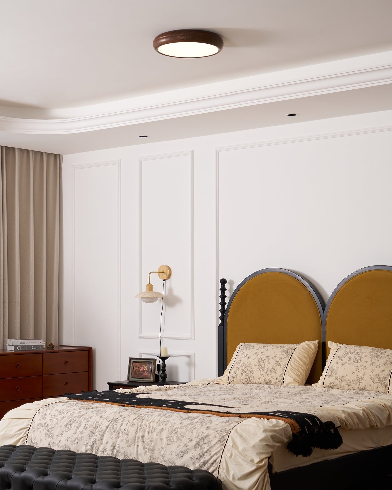 Wood Grain Round Ceiling Lamp - Blowlighting