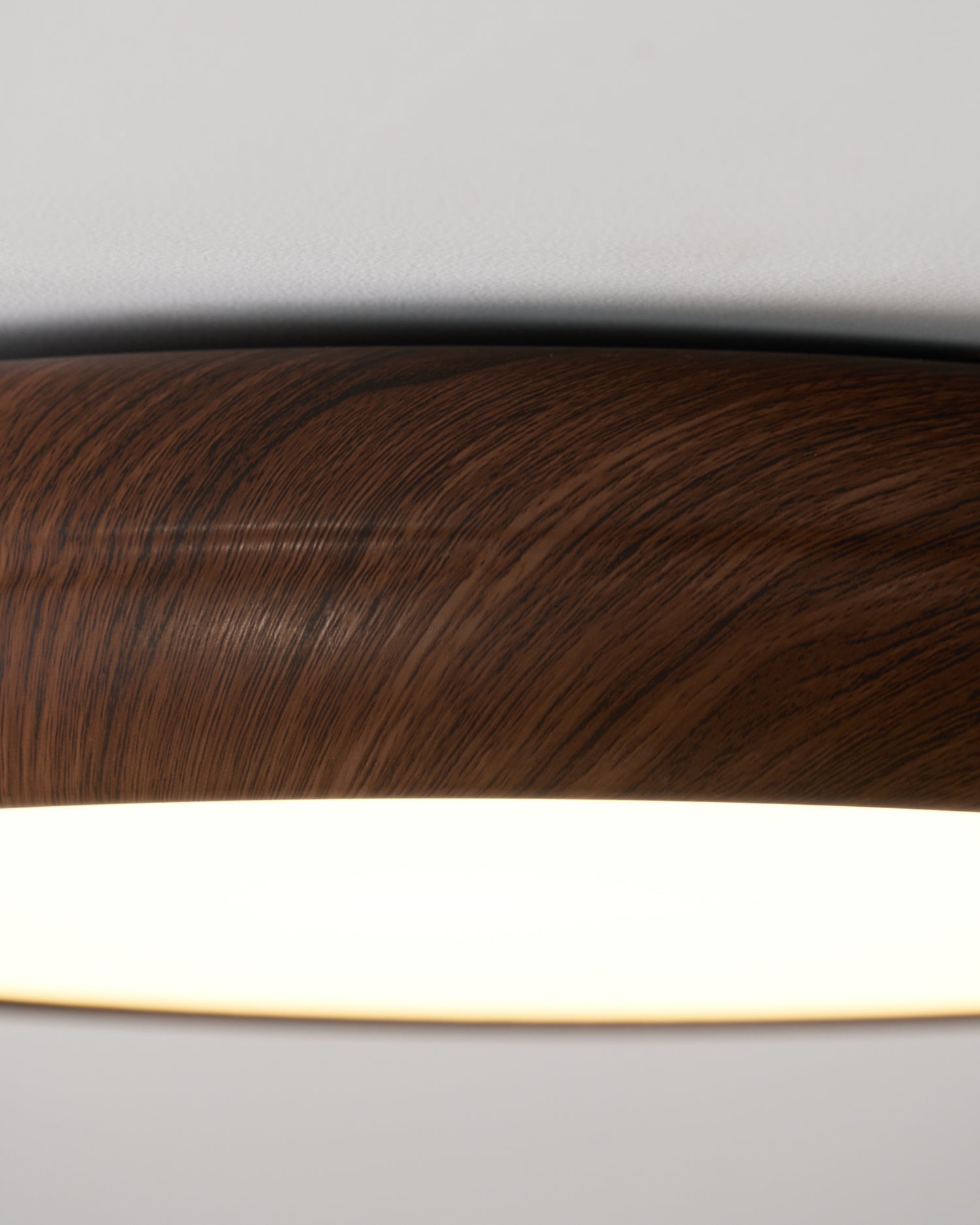 Wood Grain Round Ceiling Lamp - Blowlighting