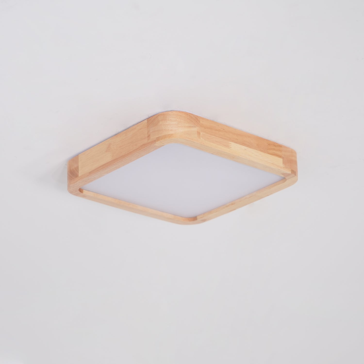 Hano Holz-Deckenleuchte im geometrischen Design