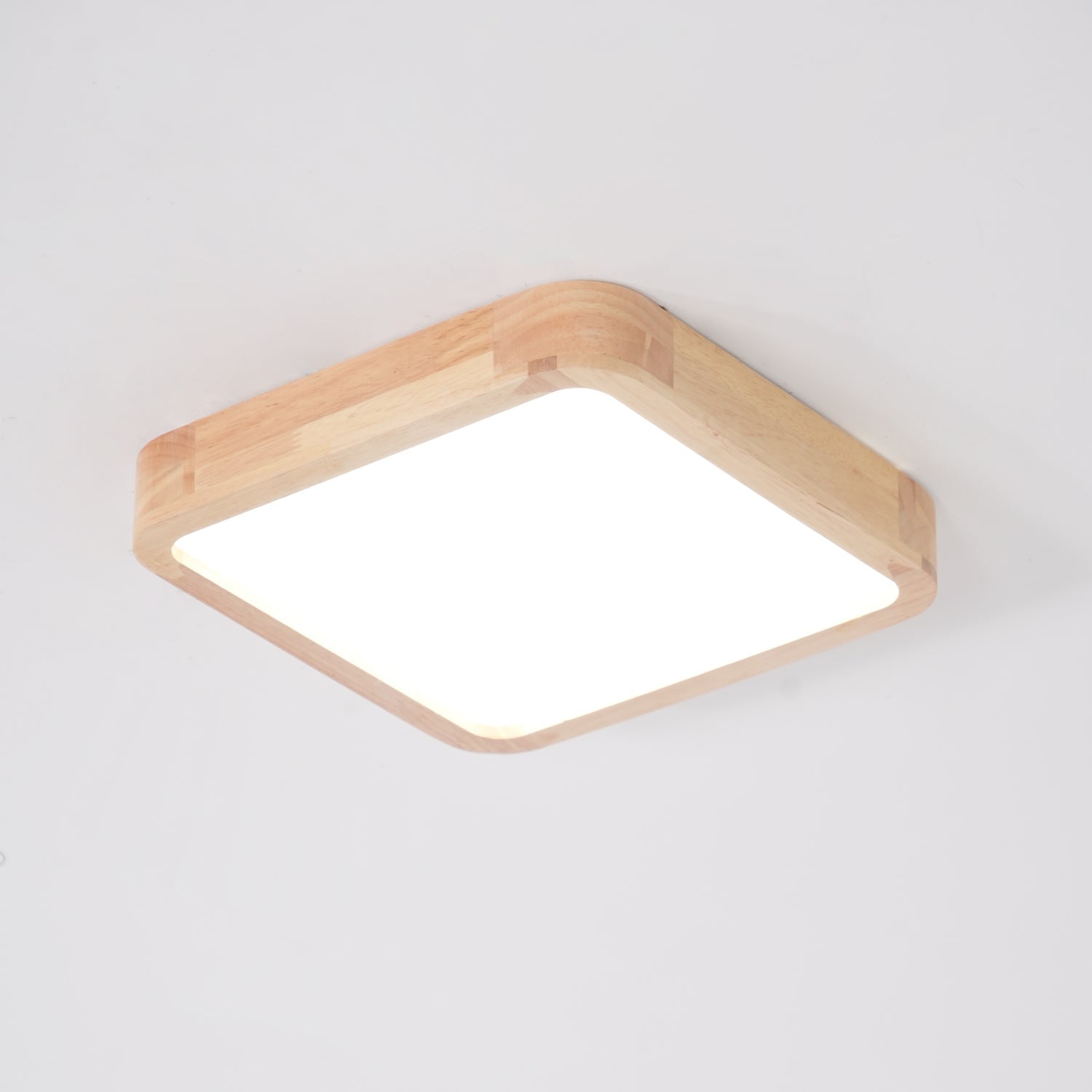 Hano Holz-Deckenleuchte im geometrischen Design