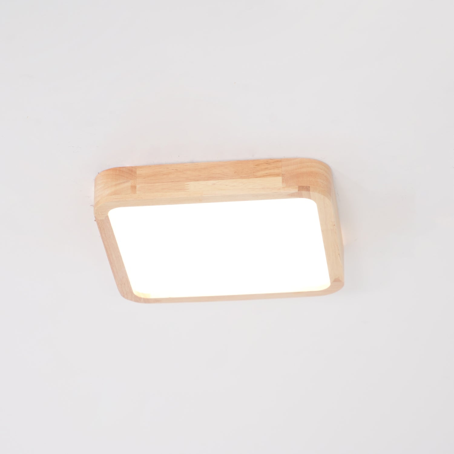 Hano Holz-Deckenleuchte im geometrischen Design