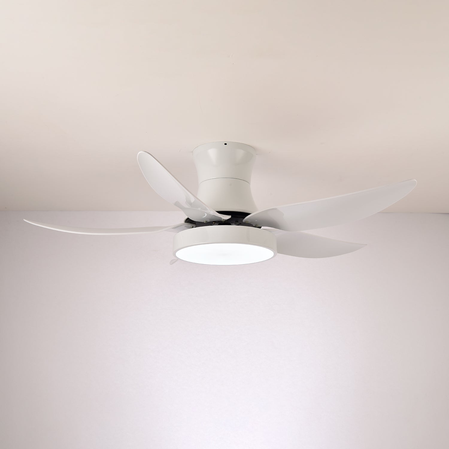 Jada Deckenventilatorleuchte, Schwarz, mit Fernbedienung
