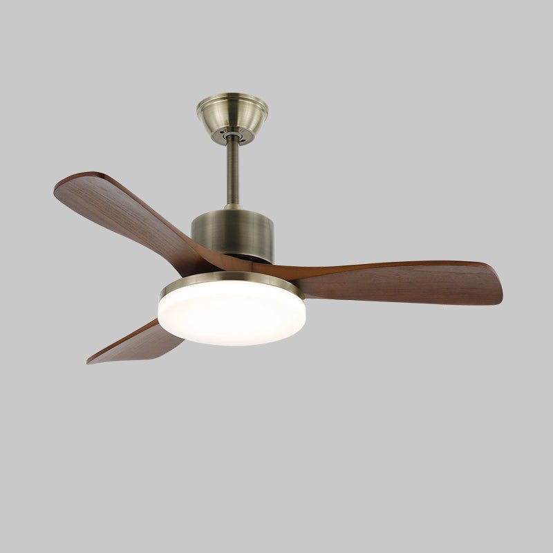 Ventio Deckenventilator, der sein minimalistisches Design demonstriert.