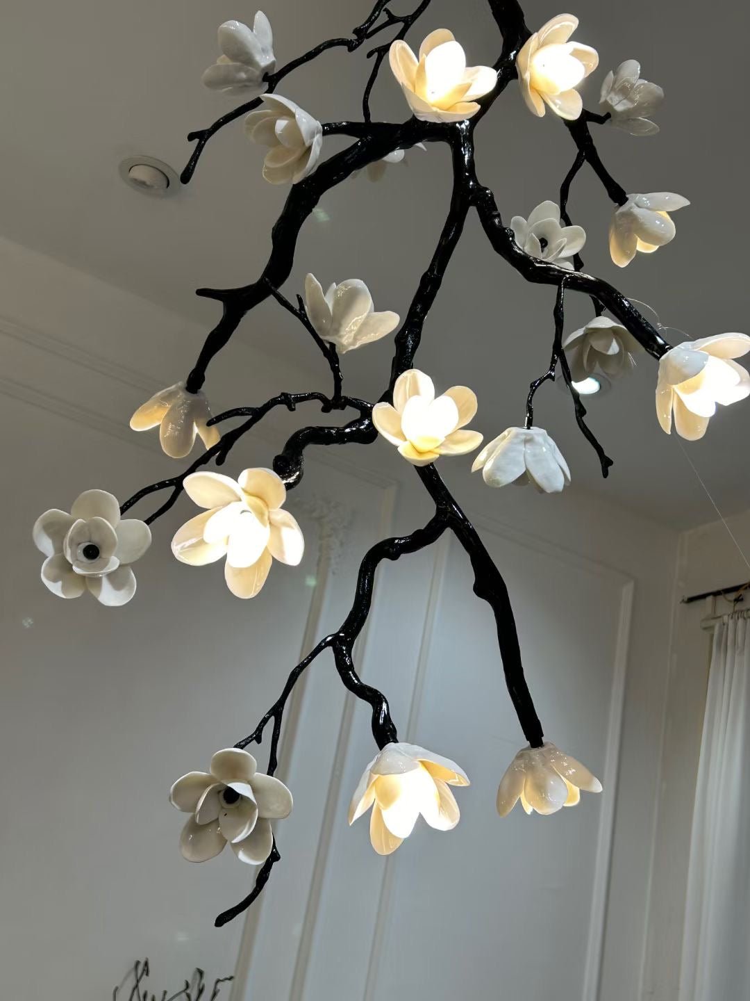 Lustra Blumen-Zweig-Kronleuchter in Schwarz-Letslighting