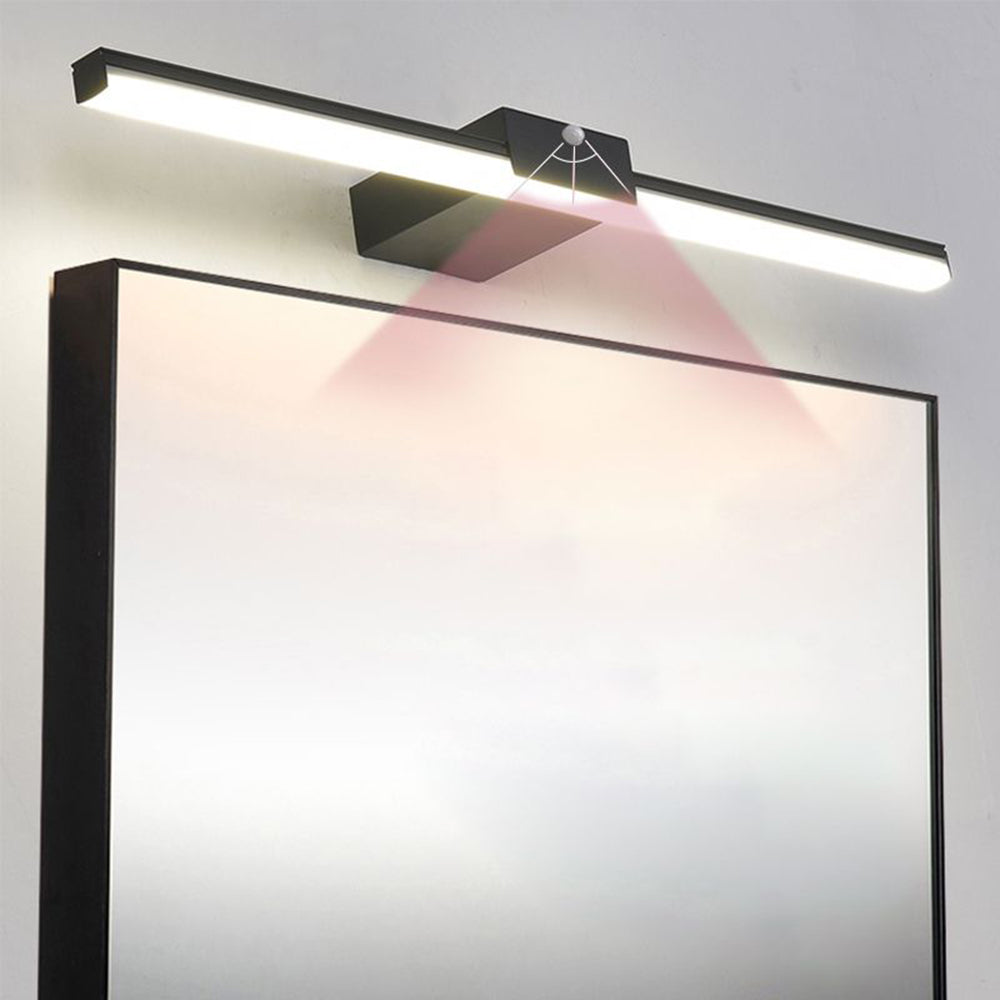 Arisha Minimalistische lineare Metall-Wandleuchte, Schwarz/Weiß, Badezimmer-Letslighting