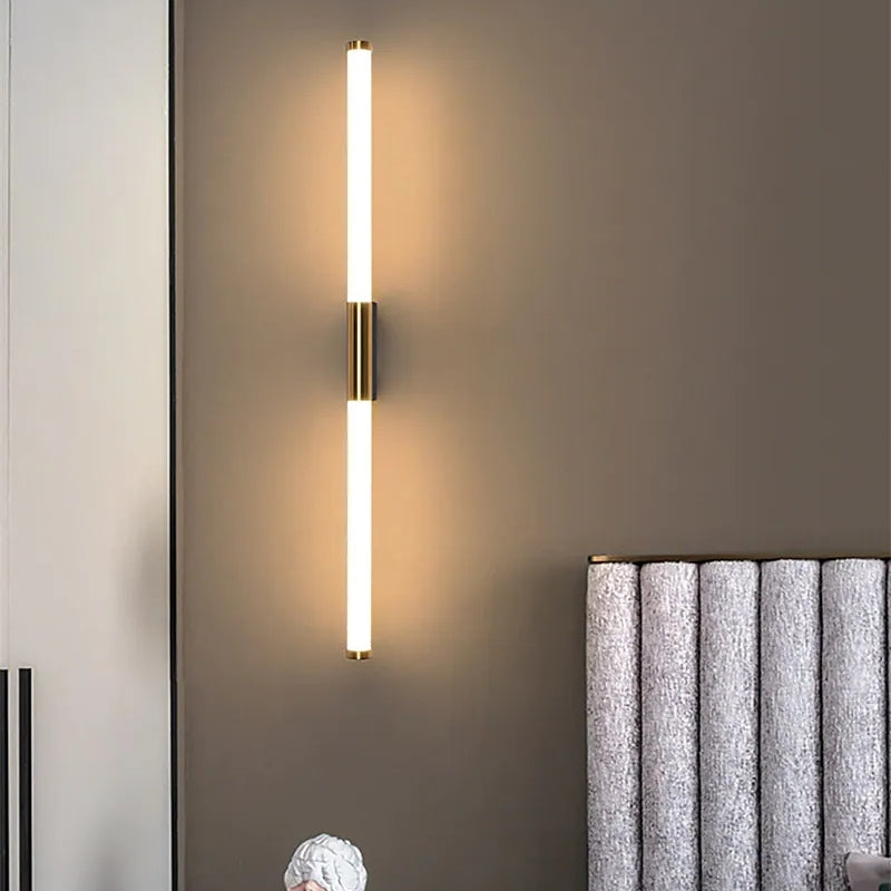 Arisha Einfache moderne Linear LED Wandleuchte Weiß-Gold Schlafzimmer Metall