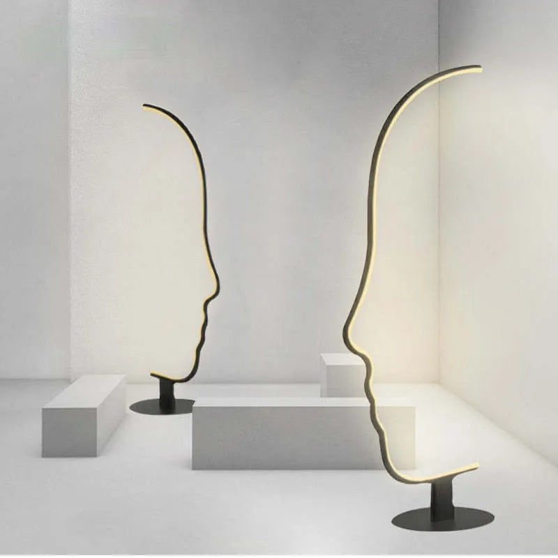 Arisha Minimalistisch Stehlampe mit menschlichem Gesichtsprofil und Bogen Linear