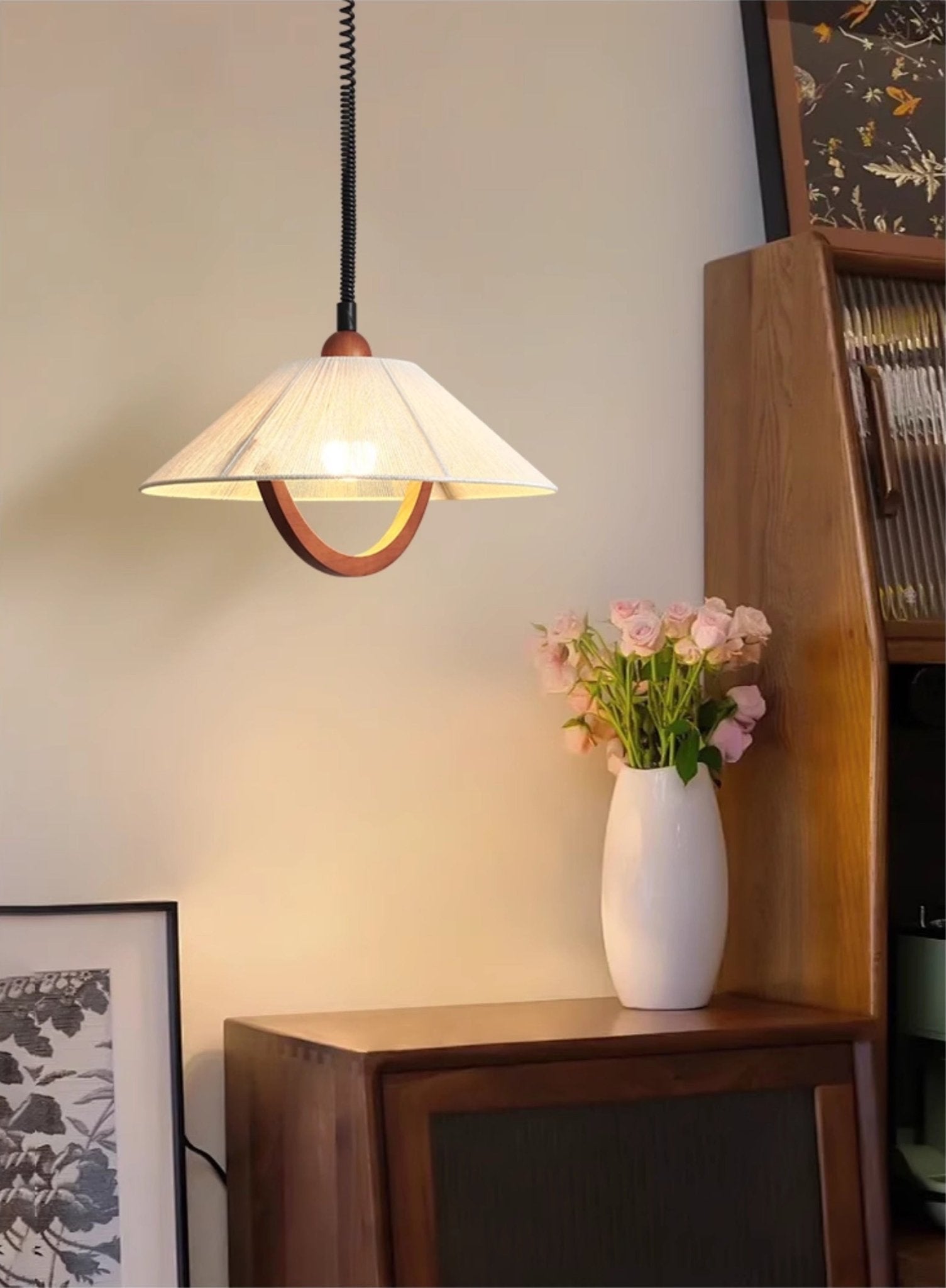 Eleanor Minimalistische Pendelleuchte aus Holz und Stoff-Letslighting