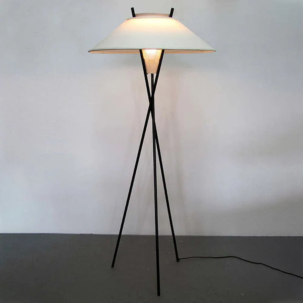 Arisha Modern LED Stehleuchte Tripod Wohnzimmer Schlafzimmer, Weiß, Metall Stoff