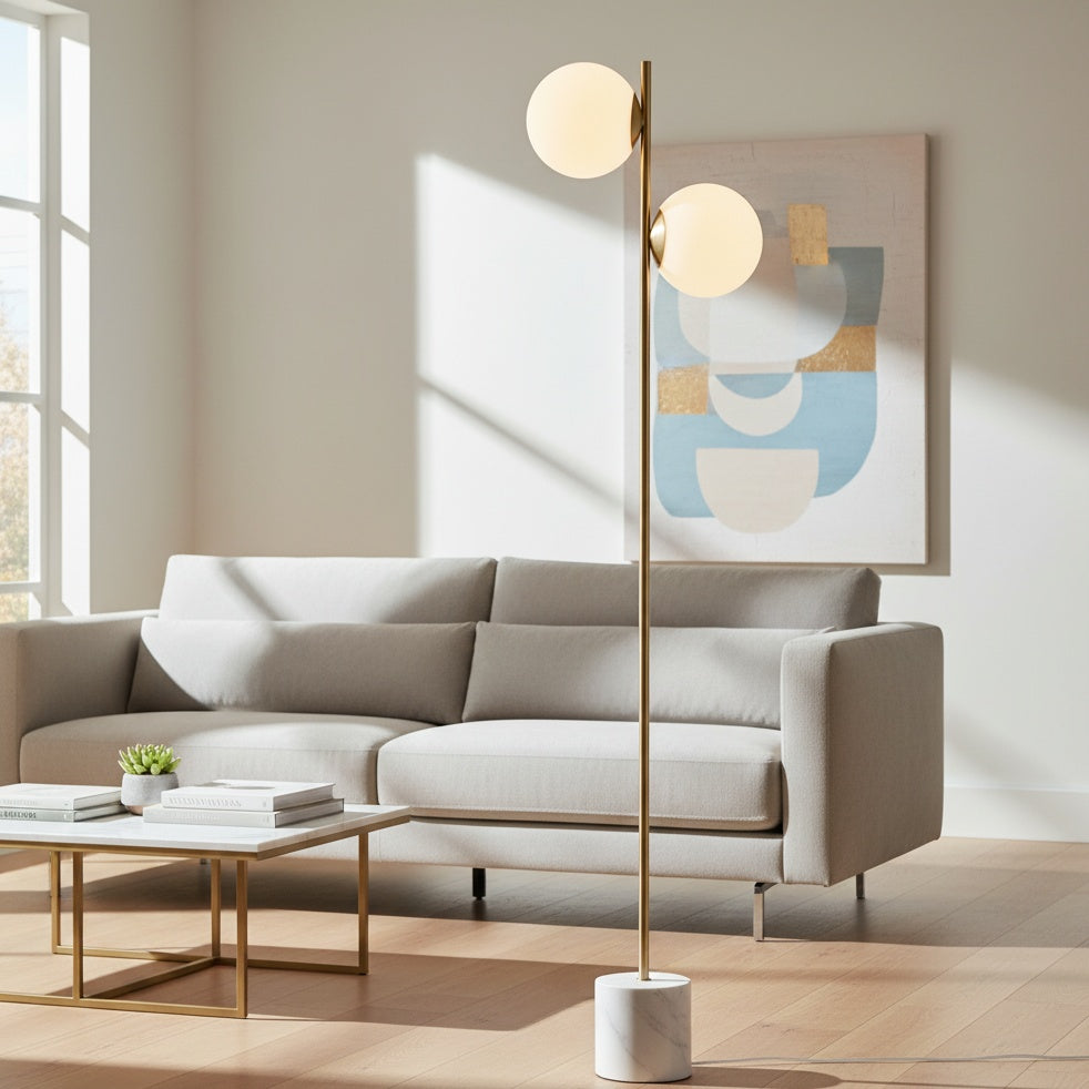 Moderne Stehleuchte aus Metall und Glas, Gesamtansicht