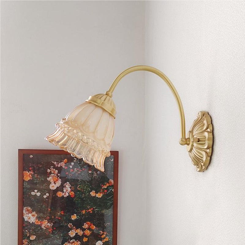 Arisha Retro LED Innenwandleuchte Gold Glas Schlaf Wohnzimmer