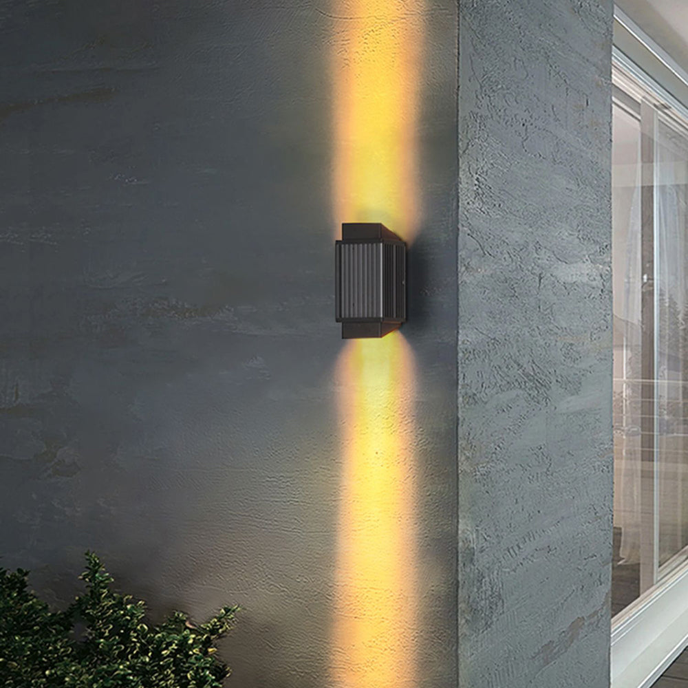 Ray Modern Rechteckige LED Außenwandleuchte Metall Acryl Garten Terrasse