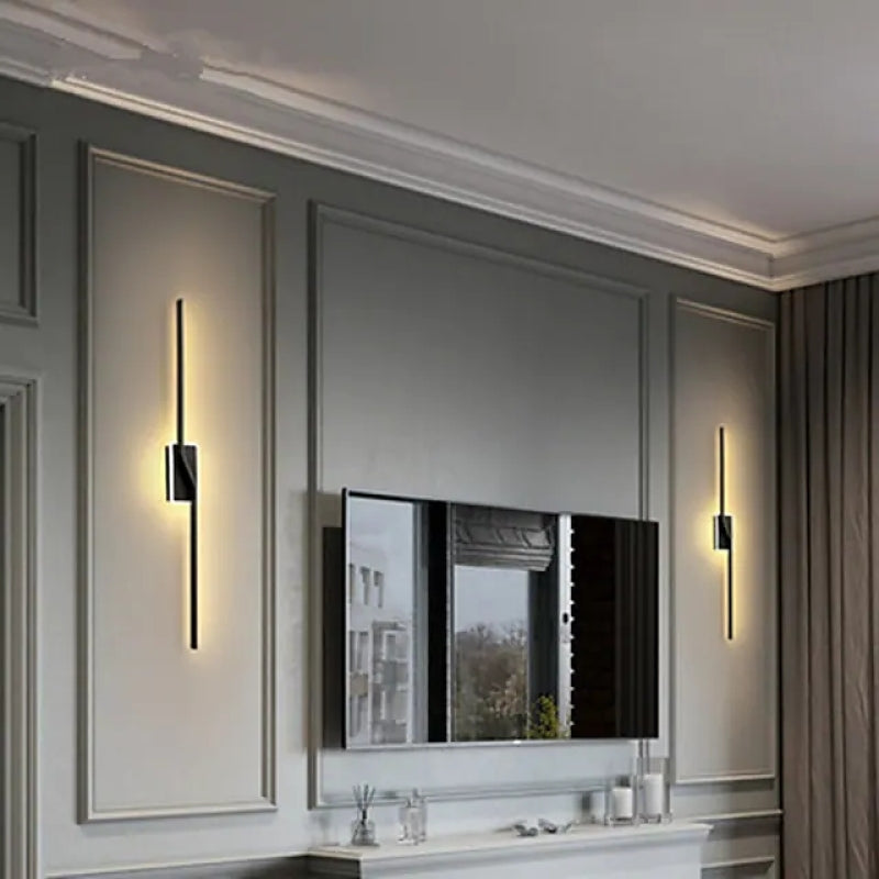 Arisha Minimalistische Linear LED Wandleuchte Schwarz/Gold Schlafzimmer Metall