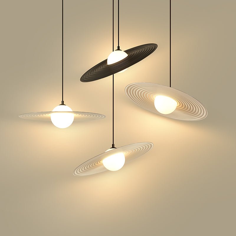 Lustra Pendelleuchte PE Plate Weiß und Schwarz-Letslighting