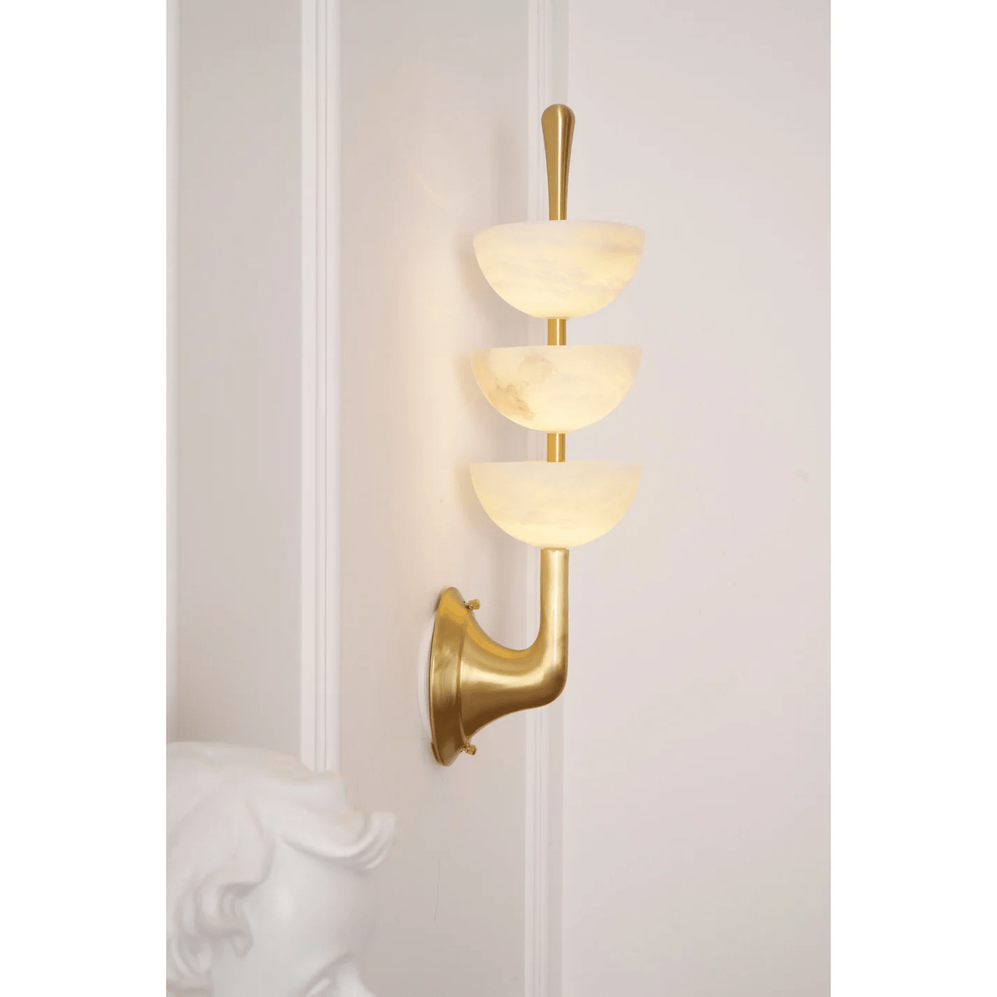 Ulmiraris Alabaster Wall Light - Neutralighting