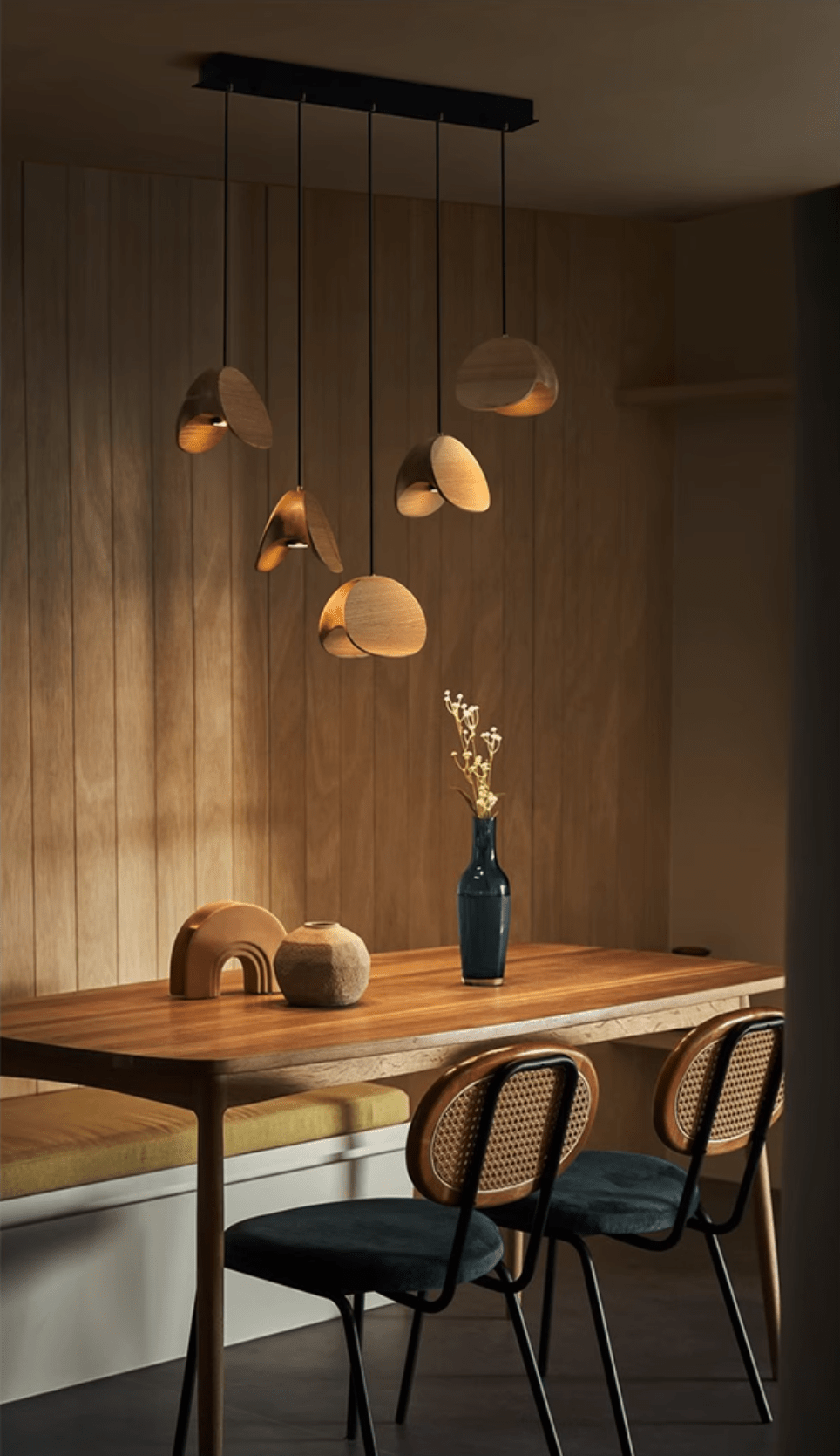 Tavro Minimalistische Pendelleuchte aus Holz-Letslighting