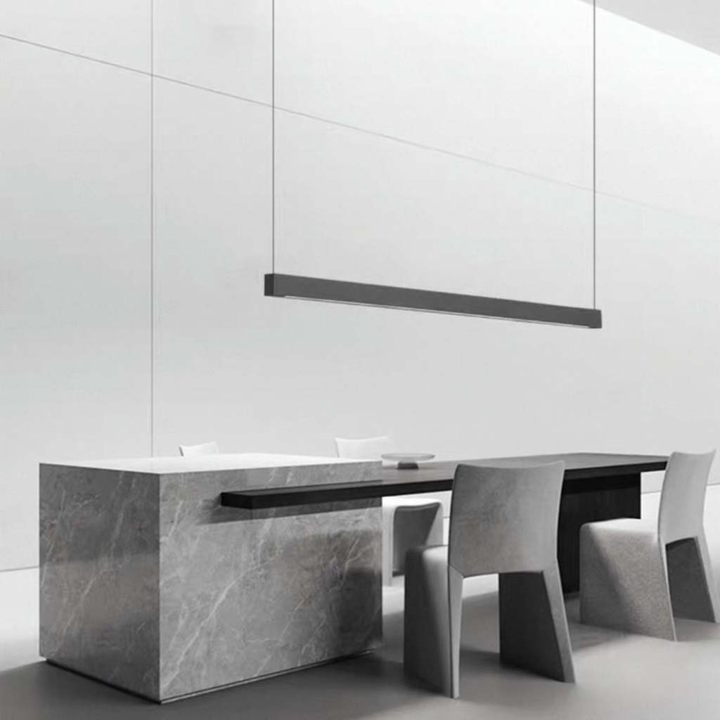Detailansicht der schwarzen Aluminium-Pendelleuchte