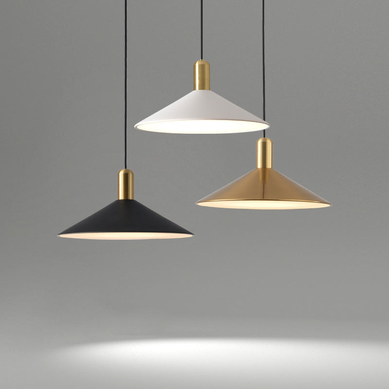 Aria Nodic  Pendelleuchte Kegel Schwarz/Gold/Weiß Esstisch