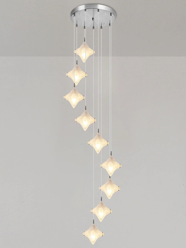 Astris Altair Pendelleuchte in einem Wohnraum