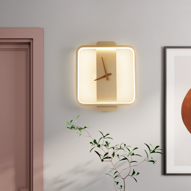 Valentina Arisha Square Clock Metall/Acryl Wandleuchte Gold Wohnzimmer