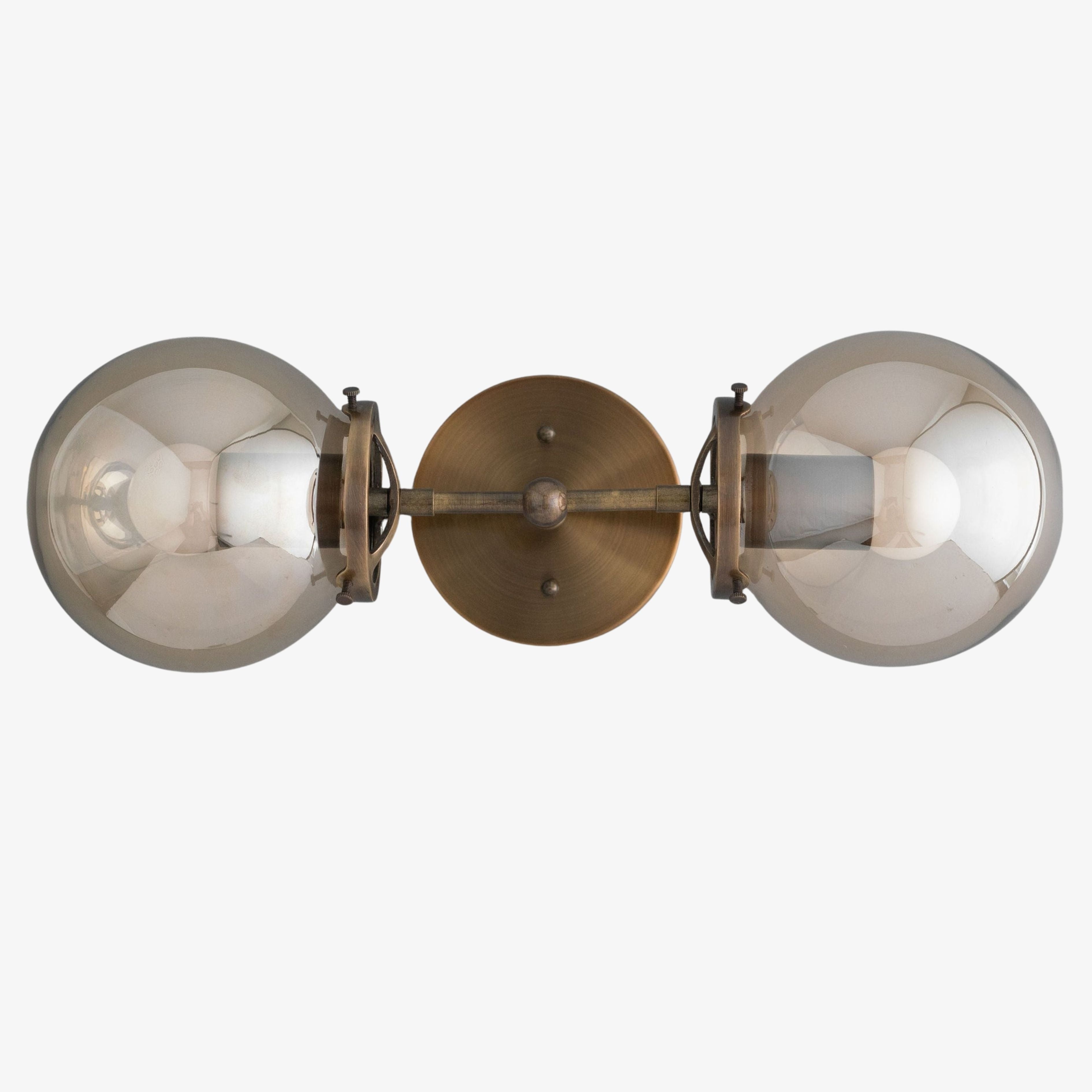 Lumio Globe Minimalistische Wandleuchte aus Glas und Metall – Badezimmerbeleuchtung