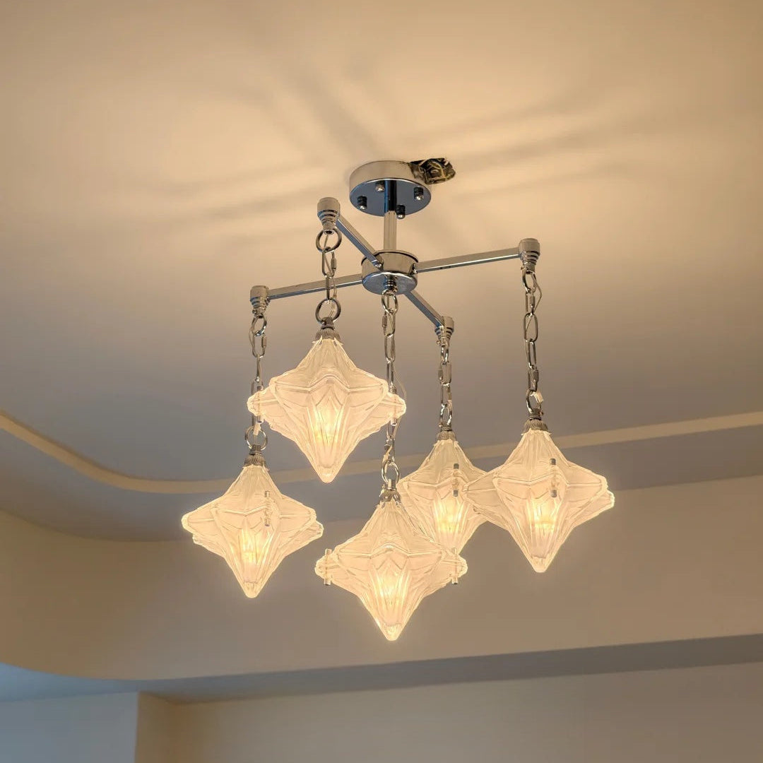 Art Deco Astris Star Kronleuchter - Milchglas-Dekoleuchte für Esszimmer