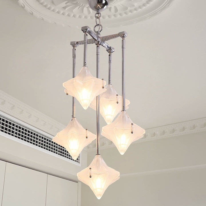 Art Deco Stern Kronleuchter Milchglas, Nahaufnahme des Designs