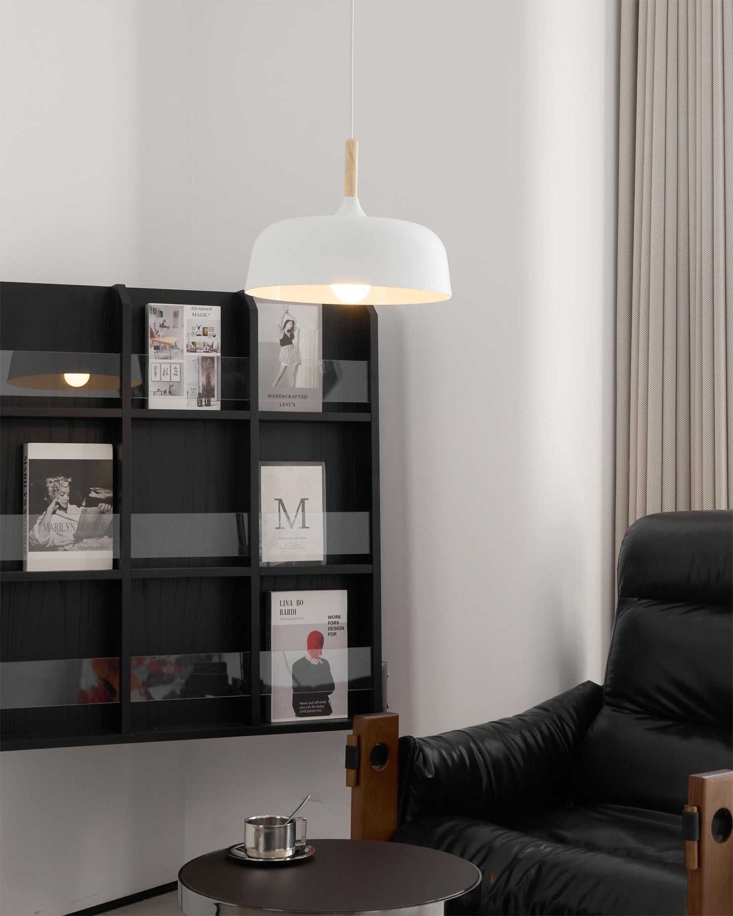 Lustra Pendelleuchte Weiß Schirm Holz-Letslighting