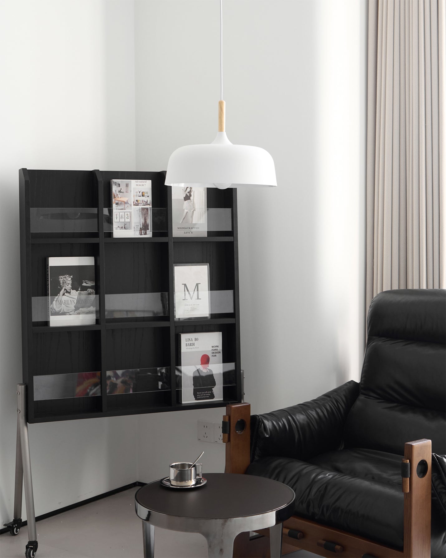 Lustra Pendelleuchte Weiß Schirm Holz-Letslighting
