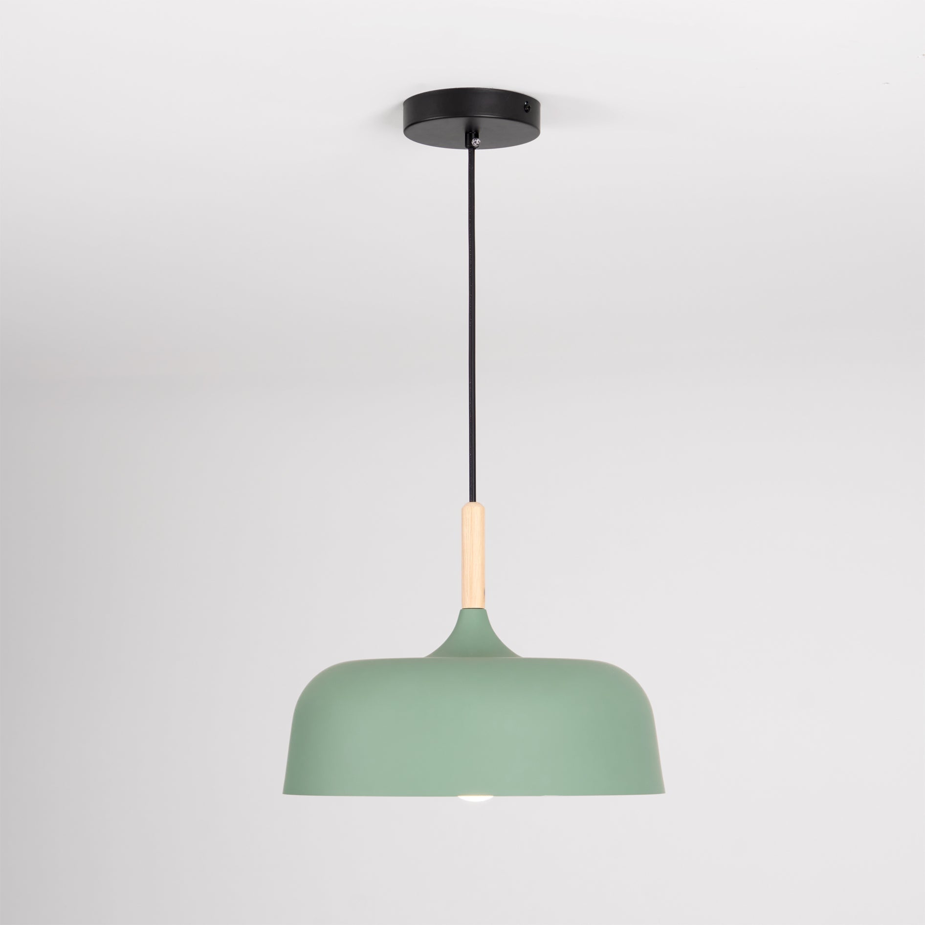 Lustra Pendelleuchte Weiß Schirm Holz-Letslighting