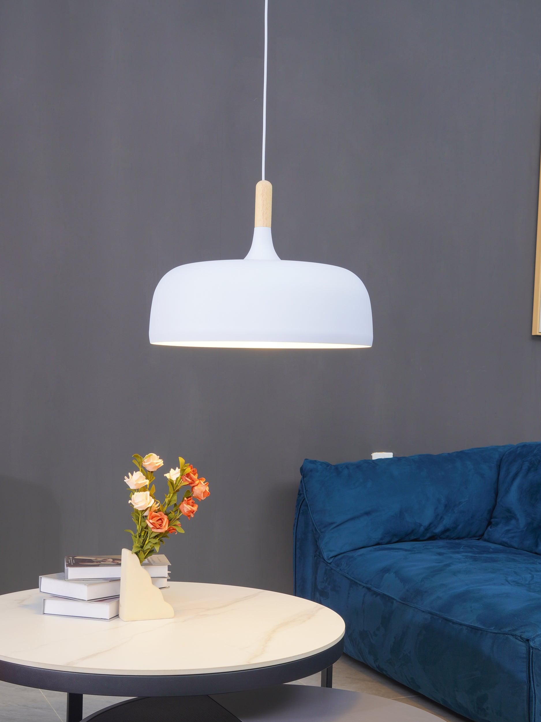 Lustra Pendelleuchte Weiß Schirm Holz-Letslighting