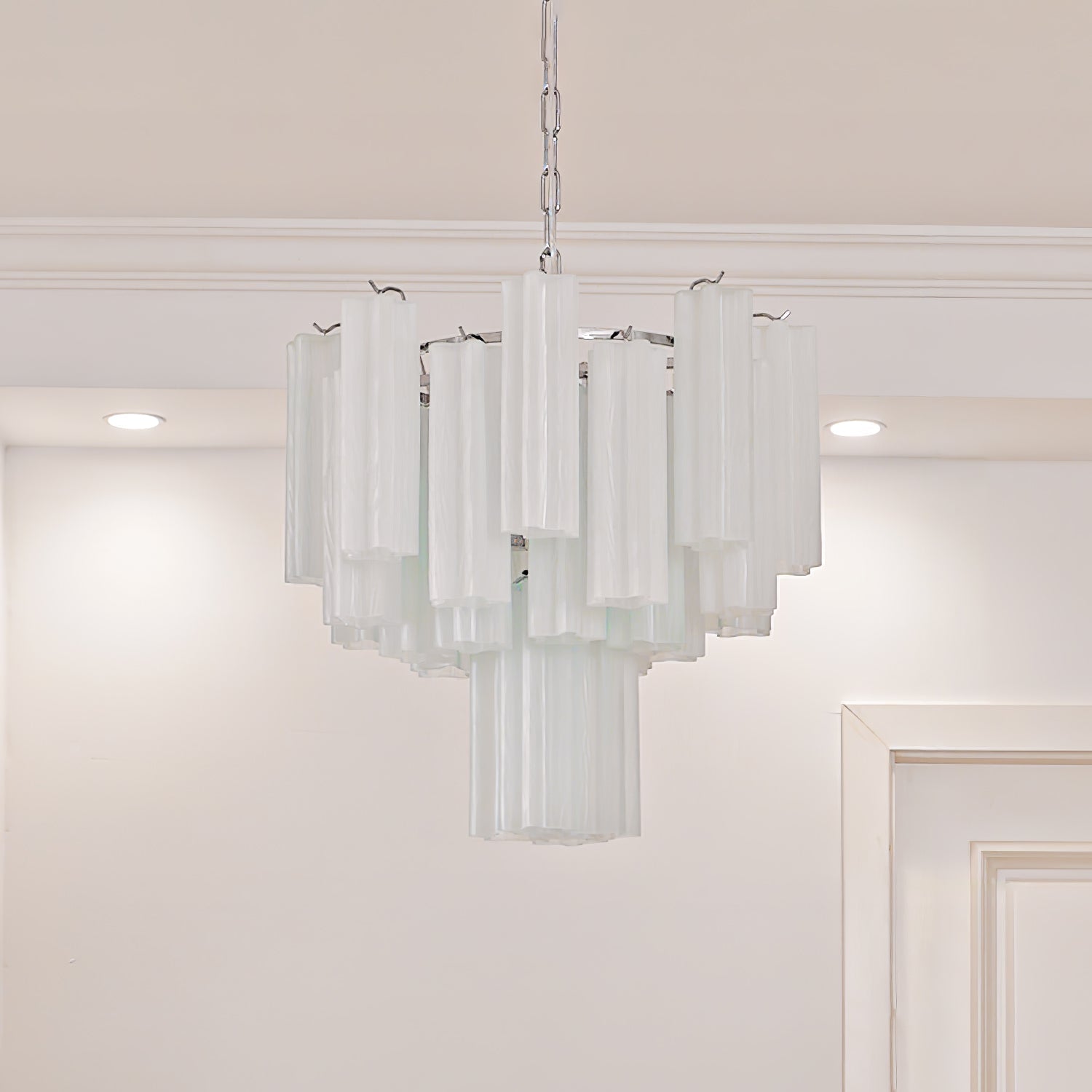 Aurora Chandelier White Layered Tube - Blowlighting