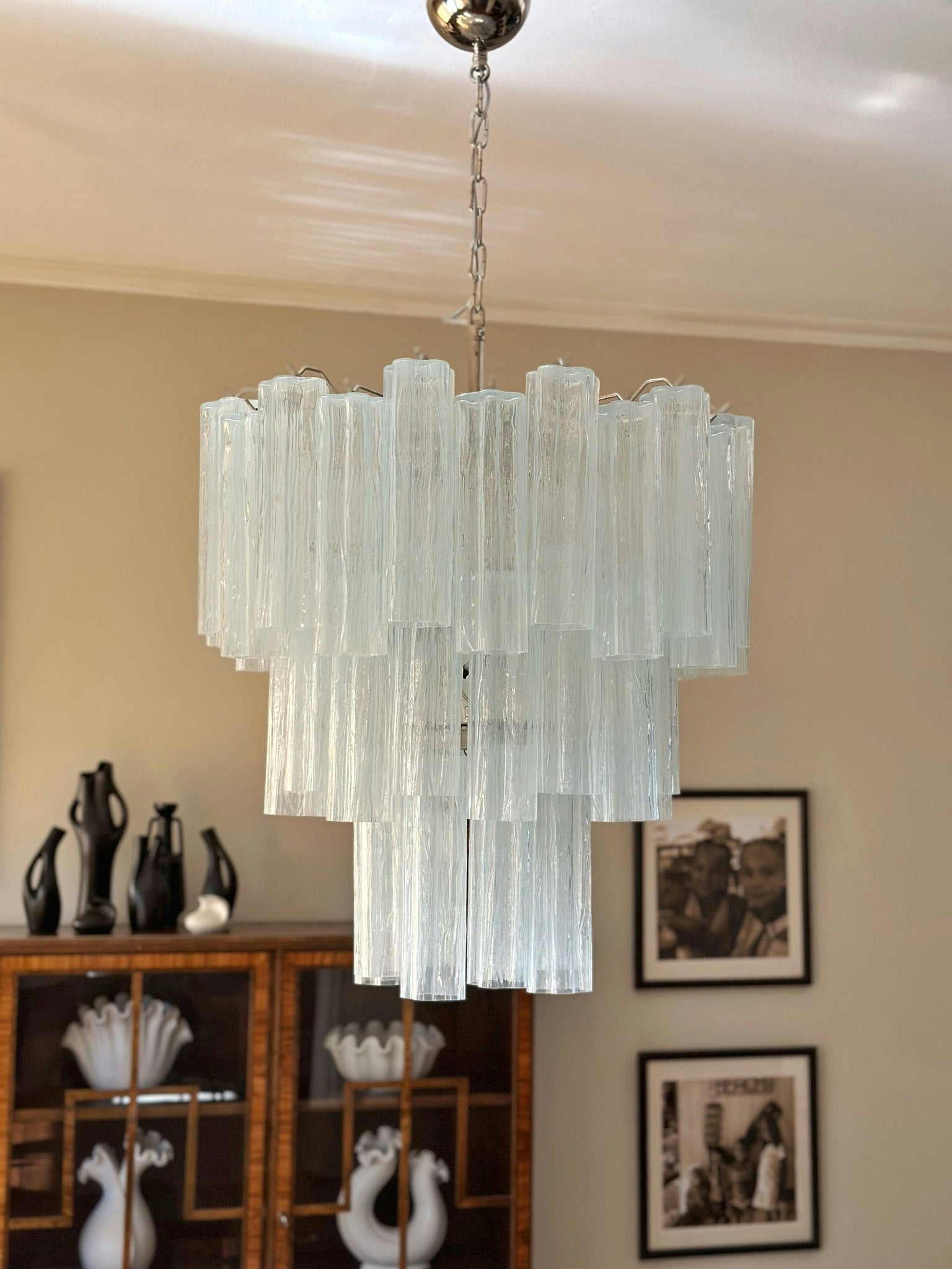 Aurora Chandelier White Layered Tube - Blowlighting